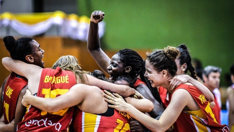 Varias jugadoras de la selección española femenina Sub-19. | FEB ep varias jugadorasla seleccion espanola femenina sub-19