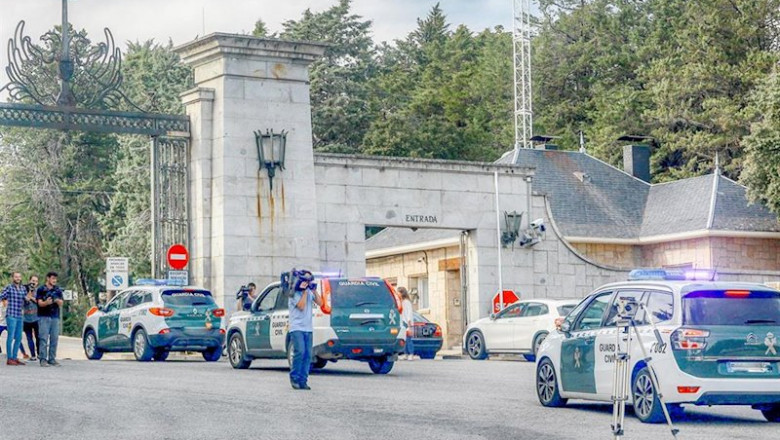 ep vehiculos de la guardia civil entran en el valle de los caidos tras su cierre la basilica se ha ep vehiculos de la guardia civil entran en el valle de los caidos tras su cierre la basilica se ha