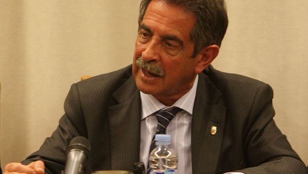 Miguel Angel Revilla Miguel Angel Revilla