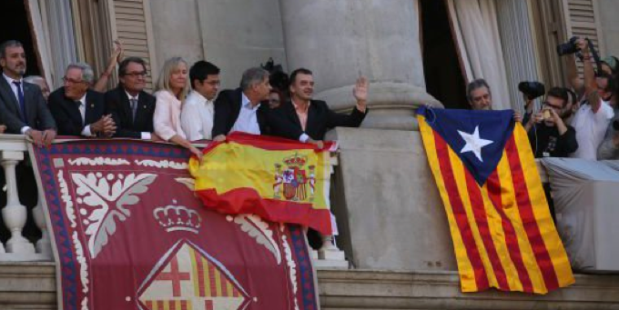 banderas barcelona ayuntamiento