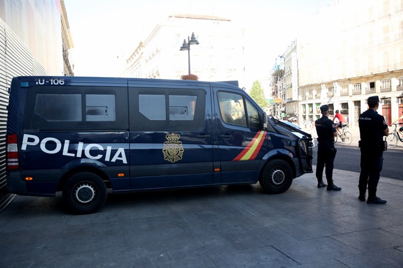 ep agentes de policia nacional en una imagen de archivo