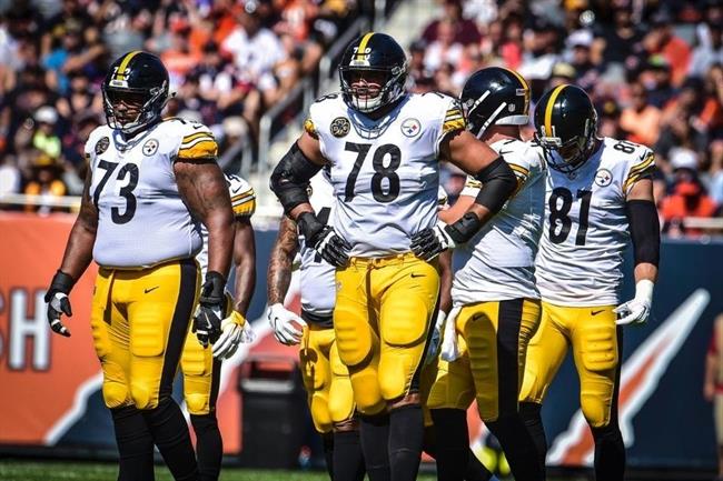 Alejandro Villanueva durante el partido ante los Bears | PITTSBURGH STEELERS ep alejandro villanueva durantepartidolos bears