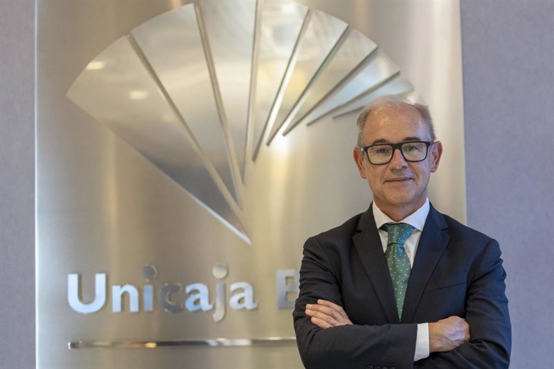 Unicaja se dispara y lidera el Ibex 35 tras unos resultados celebrados por los expertos