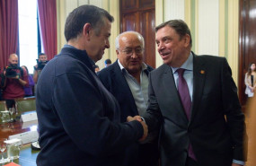 ep archivo   el secretario general de coag miguel padilla c y el ministro de agricultura pesca y
