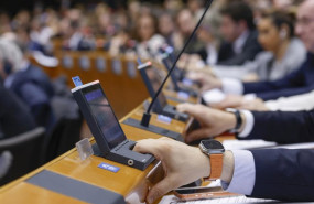 ep archivo   eurodiputados votan en una sesion plenaria celebrada en bruselas