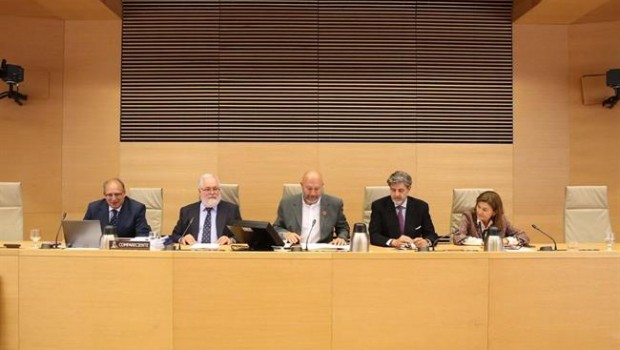 ep comisario europeo miguel arias canete antes comparecercongreso