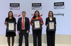 ep de izquierda a derecha la directora comercial y de data de iberia express isabel rodriguez la