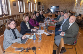 ep el consejero de desarrollo rural y medio ambiente jose mari aierdi junto a sus homologas de