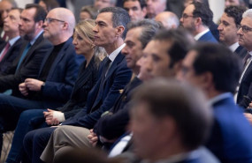 ep el presidente del gobierno pedro sanchez 4i y la vicepresidenta segunda y ministra de trabajo y