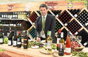 ep el sumiller jon andoni rementeria con su seleccion de vinos de lidl