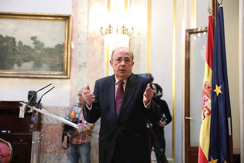 ep el vicepresidente cuarto del congreso ignacio gil lazaro de vox tras la mesa de la camara