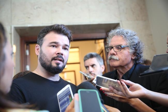 Gabriel Rufián y Joan Tardá en los pasillos del Congreso | EUROPA PRESS ep gabriel rufianjoan tarda enpasilloscongreso