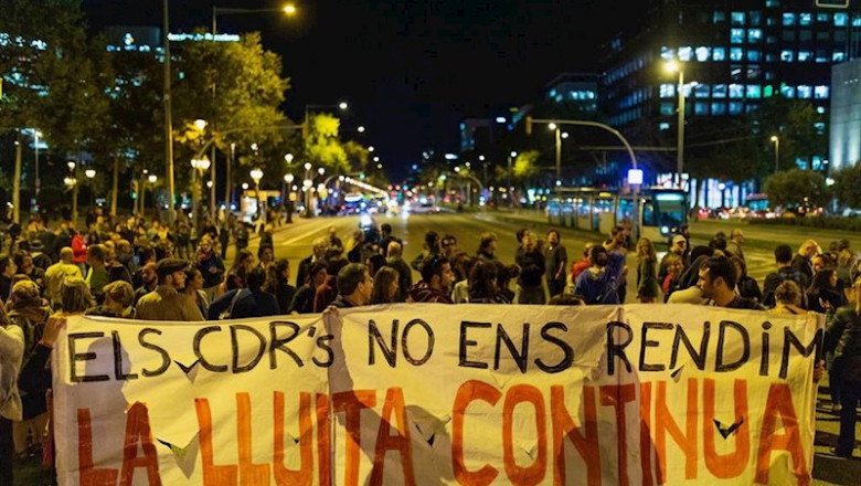 ep manifestantes cortan la avenida diagonal de barcelona en una protesta convocada por los cdr tras