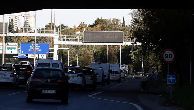 Tráfico, coches en la M30 de Madrid | EUROPA PRESS - Archivo ep trafico cochesla m30madrid 20180319150808