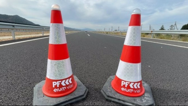 ep vodafone continua apostando por la seguridad vial conectada y presentara un cono geolocalizado en
