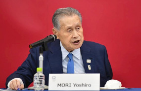 ep yoshiro mori durante una videoconferencia con el comite olimpico internacional