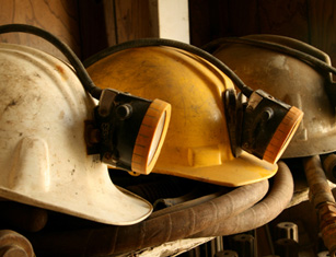 Mining helmets 285