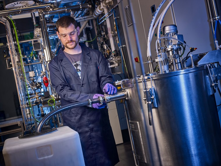 1242074 1671469226691