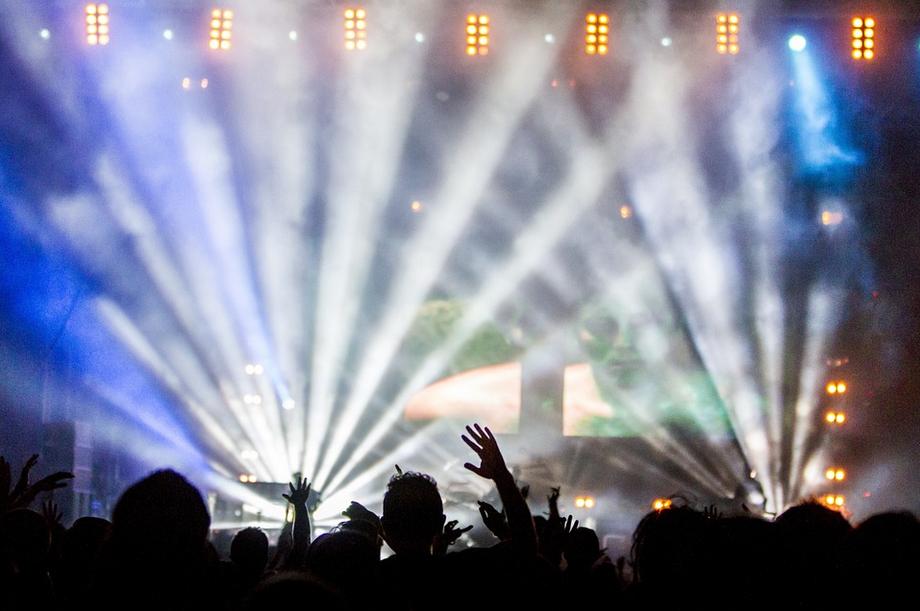Público en un concierto | Pixabay (Unsplash) concierto publico