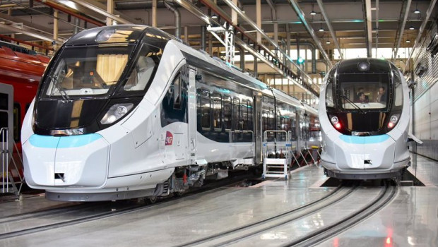 ep algunos de los nuevos trenes de ancho metrico de renfe en caf a 26 de febrero de 2024 en beasain