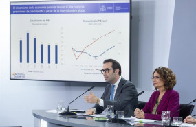 ep archivo   el ministro de economia comercio y empresa carlos cuerpo y la vicepresidenta primera y
