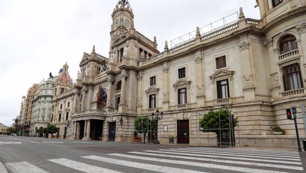 ep archivo   fachada del ayuntamiento de valencia