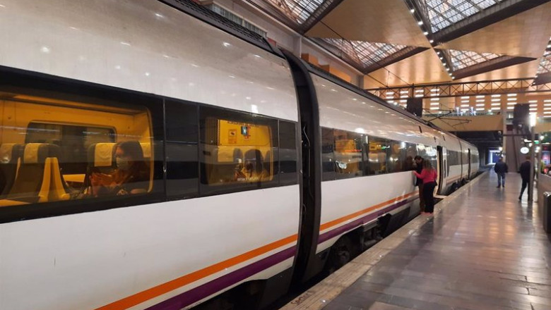 ep archivo tren de media distancia 20230221145002 ep archivo tren de media distancia 20230221145002