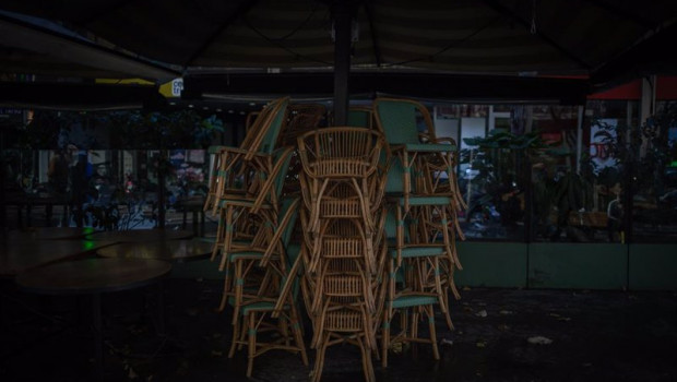 ep bar de barcelona cerrado por las restricciones ante el covid