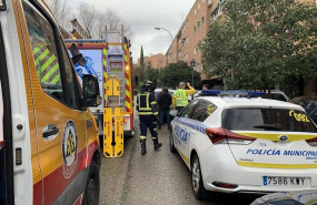 ep bomberos del ayuntamiento de madrid con efectivos del samur y policia municipal en el edificio