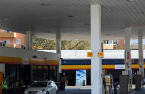 ep coches en una gasolinera de madrid