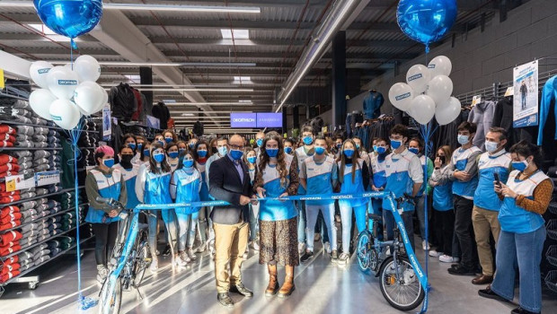 ep decathlon abre su primera tienda en leon