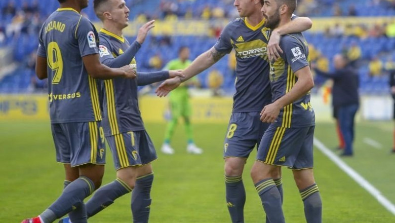 El Cádiz vence a Las Palmas en el estadio de Gran Canaria | LALIGA ep el cadiz vence a las palmas en el estadio de gran canaria