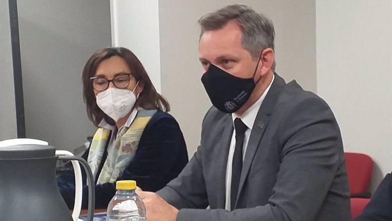 ep el delegado del gobierno en galicia jose minones junto a la subdelegada del gobierno en