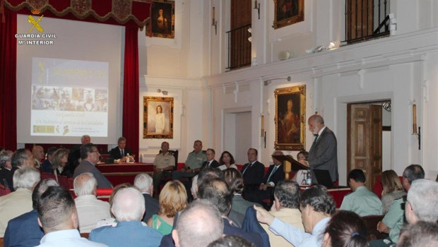 ep el director general de la guardia civil felix azon durante la conferencia sobre la guardia civil