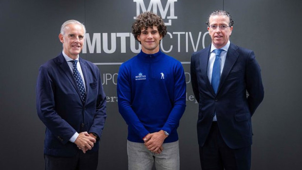 ep el golfista espanol angel ayora centro junto a luis ussia izda y tristan pasqual del pobil