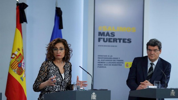 ep el ministro de cultura y deporte jose manuel rodriguez uribes d ofrece una rueda de prensa junto