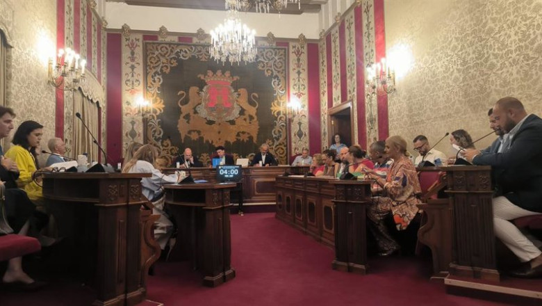 ep imagen del pleno extraordinario del ayuntamiento de alicante celebrado el martes 22 de julio de