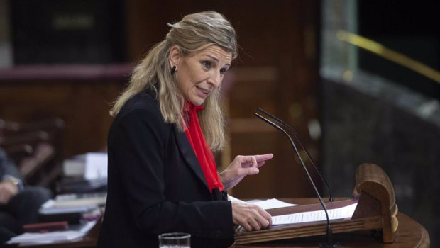 ep la ministra de trabajo y economia social yolanda diaz interviene en una sesion plenaria en el