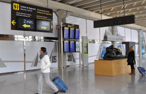 ep paneles de informacion del aeropuerto de palma son sant joan