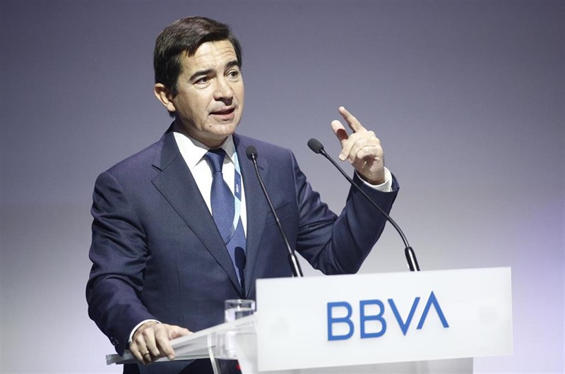 https://img5.s3wfg.com/web/img/images_uploaded/2/1/ep_presidentebbva_carlos_torre_vila_duranteintervencionencuentro_edufin_summit_2019_digitalizacioneducacion_financiera_una_nuevapara_cubrir_oportunidades_organizadobbva.jpg