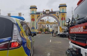 ep vehiculospolicia localbomberosla feriaabril