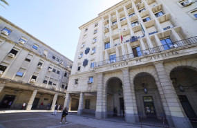 ep archivo   detalle de la fachada principal de la audiencia provincial de sevilla a 21 de junio de