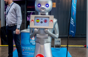 ep archivo   un robot durante la celebracion de la primera edicion del meta world congress en la