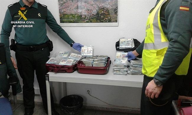 Dinero interceptado | GUARDIA CIVIL ep dinero interceptado