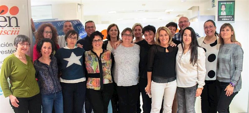 ep el equipo de investen-isciii en su sede del isciii junto a mayte moreno su coordinadora ep el equipo de investen-isciii en su sede del isciii junto a mayte moreno su coordinadora