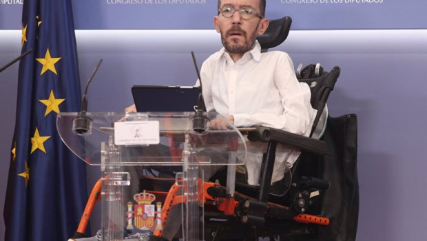 ep el portavoz parlamentario de unidas podemos pablo echenique interviene en la rueda de prensa