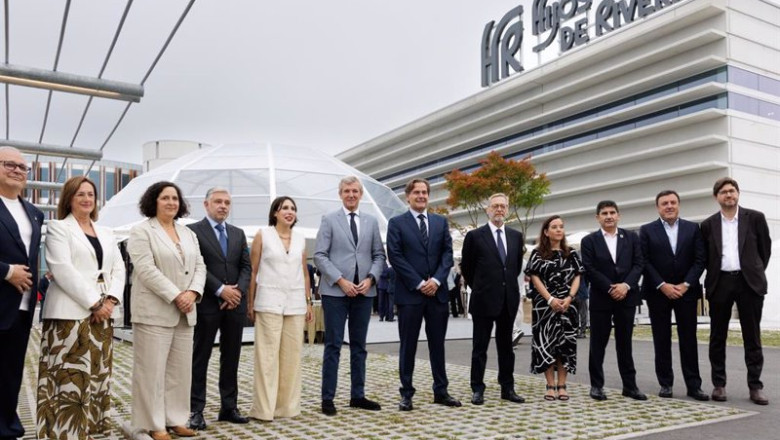 ep el presidente de la xunta alfonso rueda y otras autoridades en la inauguracion de la nueva planta