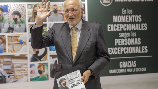 ep el presidente de mercadona juan roig saluda durante una rueda de prensa a 20 de abril de 2021 en ep el presidente de mercadona juan roig saluda durante una rueda de prensa a 20 de abril de 2021 en