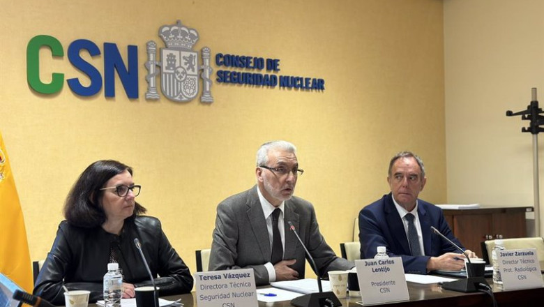ep el presidente del consejo de seguridad nuclear juan carlos lentijo y los directores tecnicos de ep el presidente del consejo de seguridad nuclear juan carlos lentijo y los directores tecnicos de
