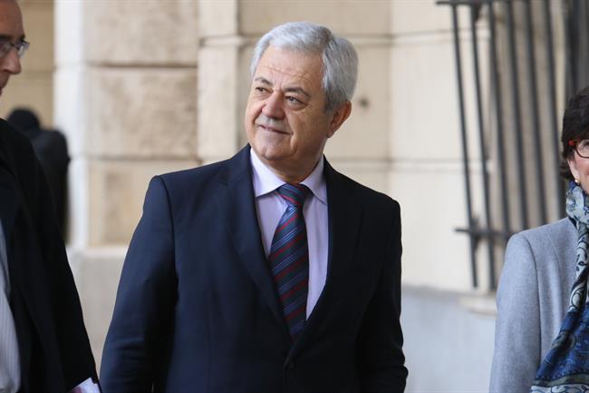 El exconsejero Francisco Vallejo a su llegada al juicio del caso ERE | EUROPA PRESS ep exconsejero francisco vallejosu llegadajuiciocaso ere
